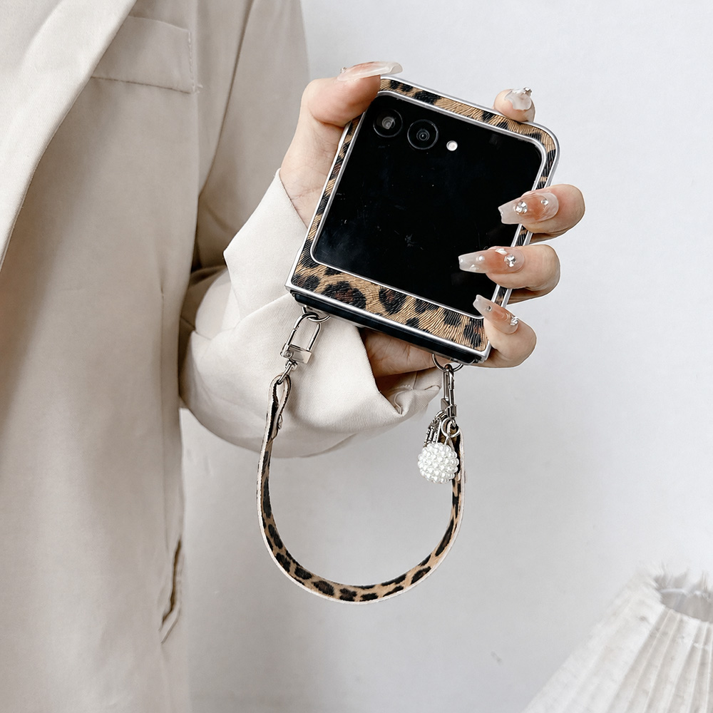 Casing Ponsel Lipat Motif Maca - Street Fashion Vintage ulasan dan harga