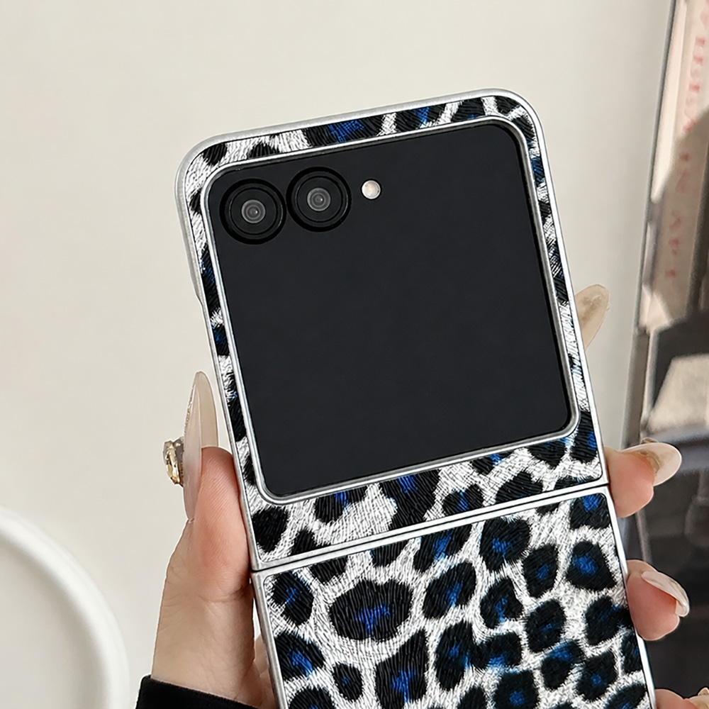 Casing Ponsel Lipat Motif Maca - Street Fashion Vintage ulasan dan harga