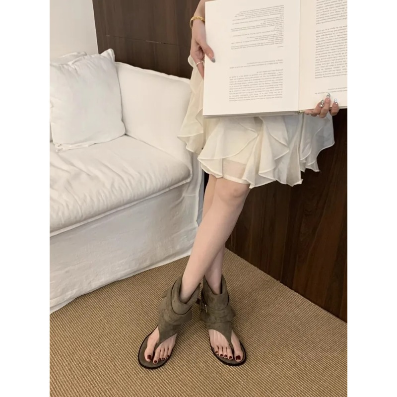 Sandal Kulit Domba Model Terbu - Street Fashion Rome 2026 ulasan dan harga