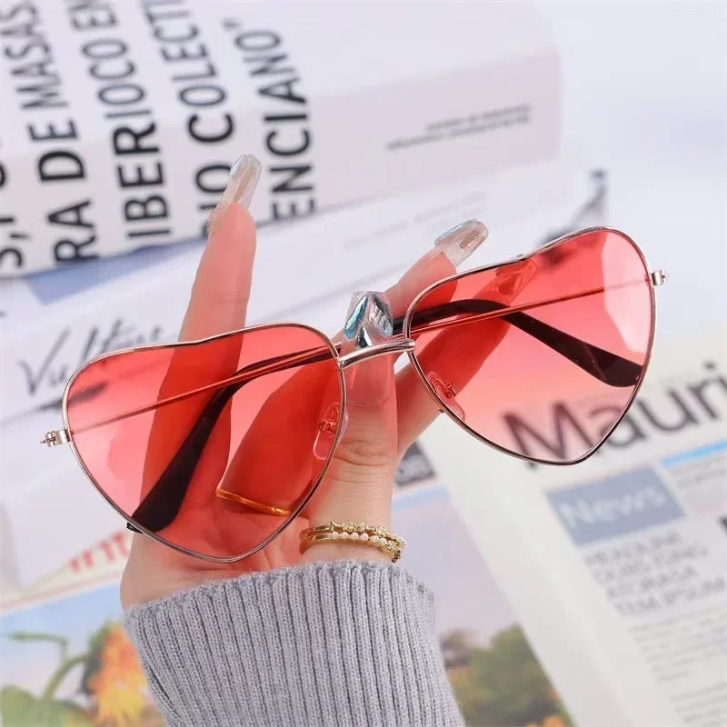 Kacamata Hitam Logam Bentuk Ha - Street Fashion Vintage ulasan dan harga